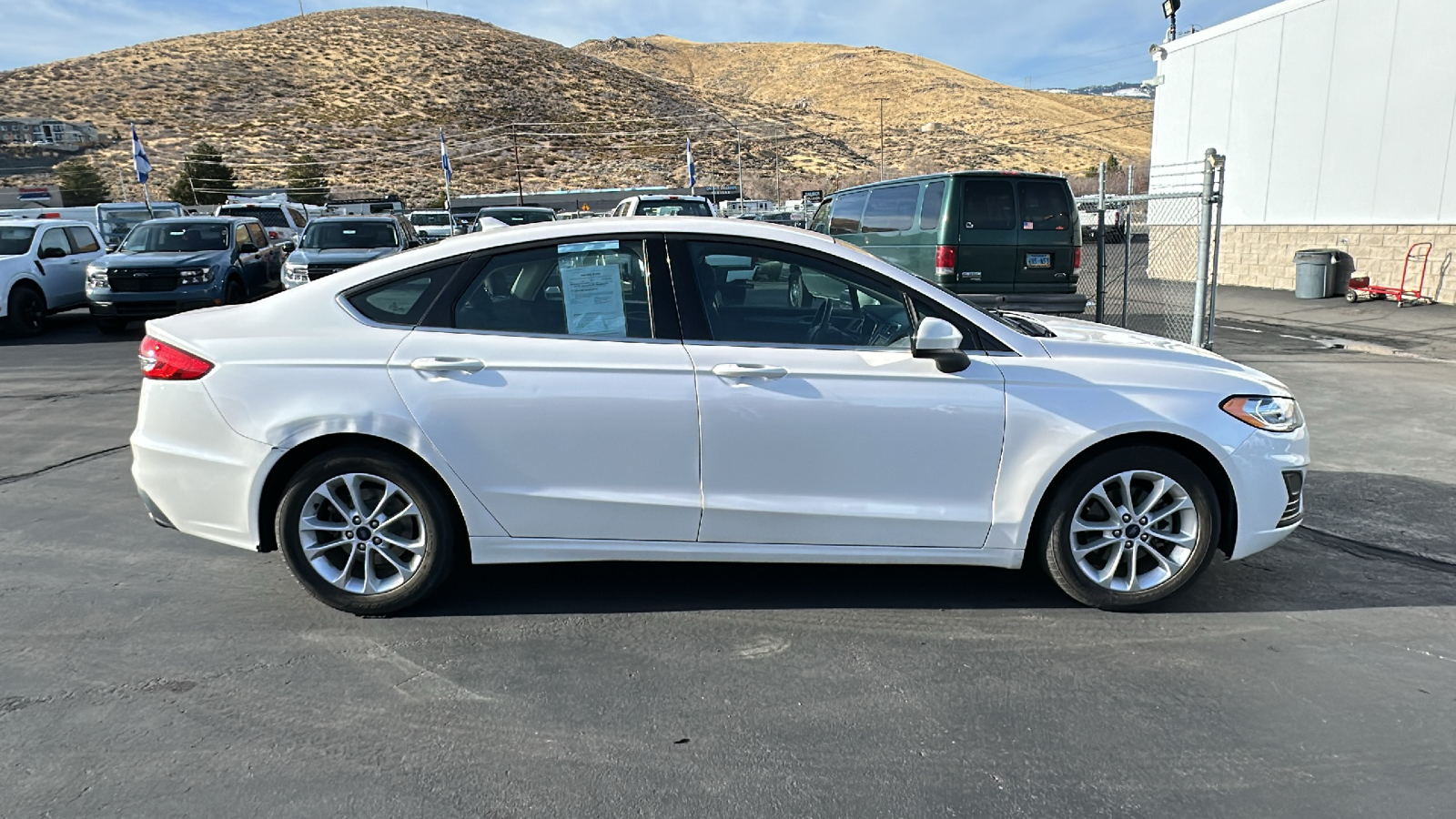 2020 Ford Fusion SE 2