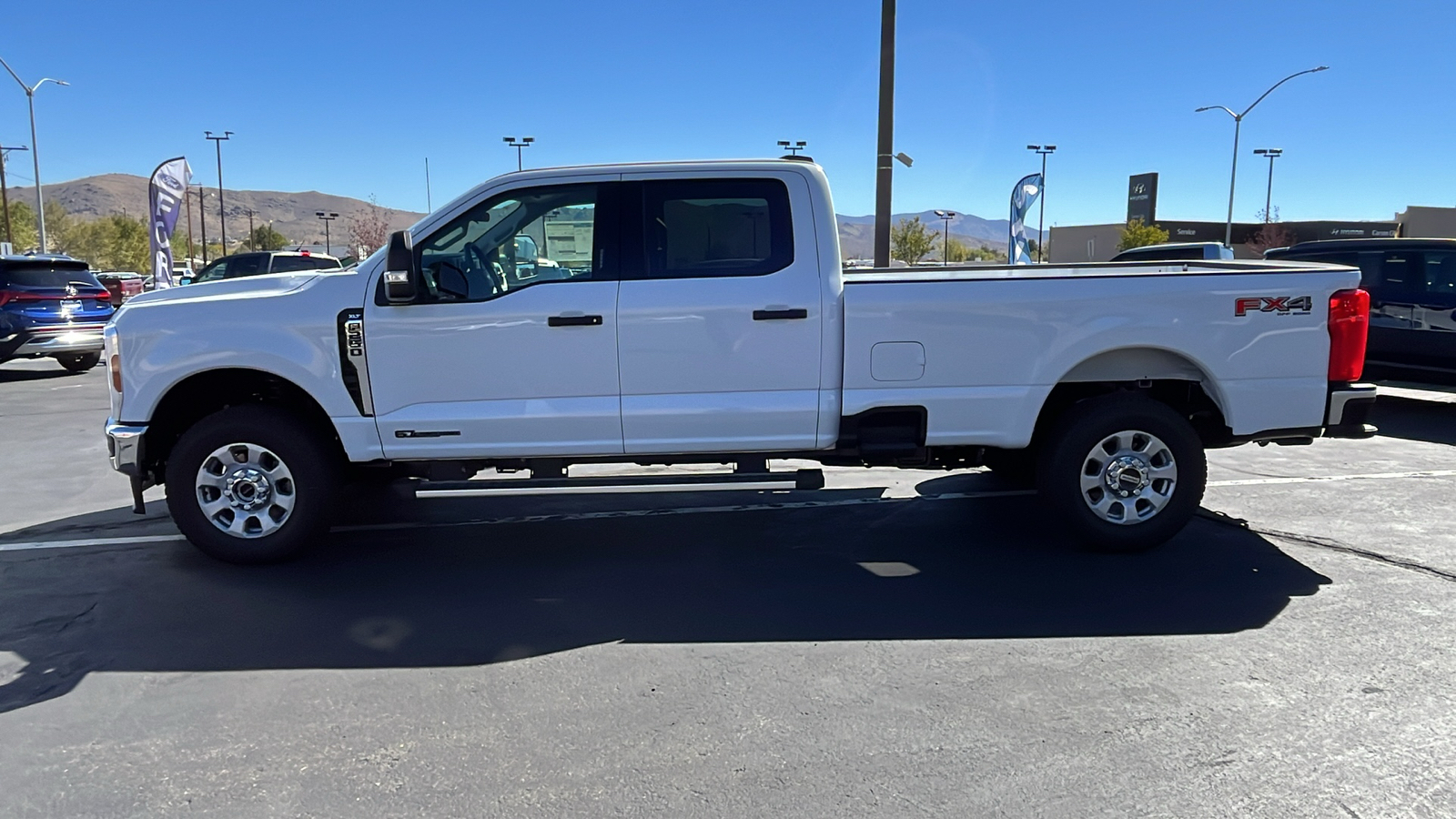 2024 Ford S-DTY F-250 XLT 6