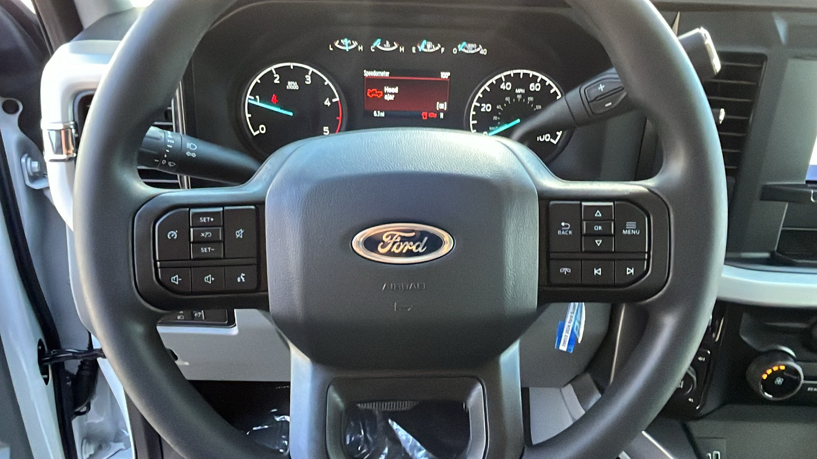 2024 Ford S-DTY F-250 XLT 13