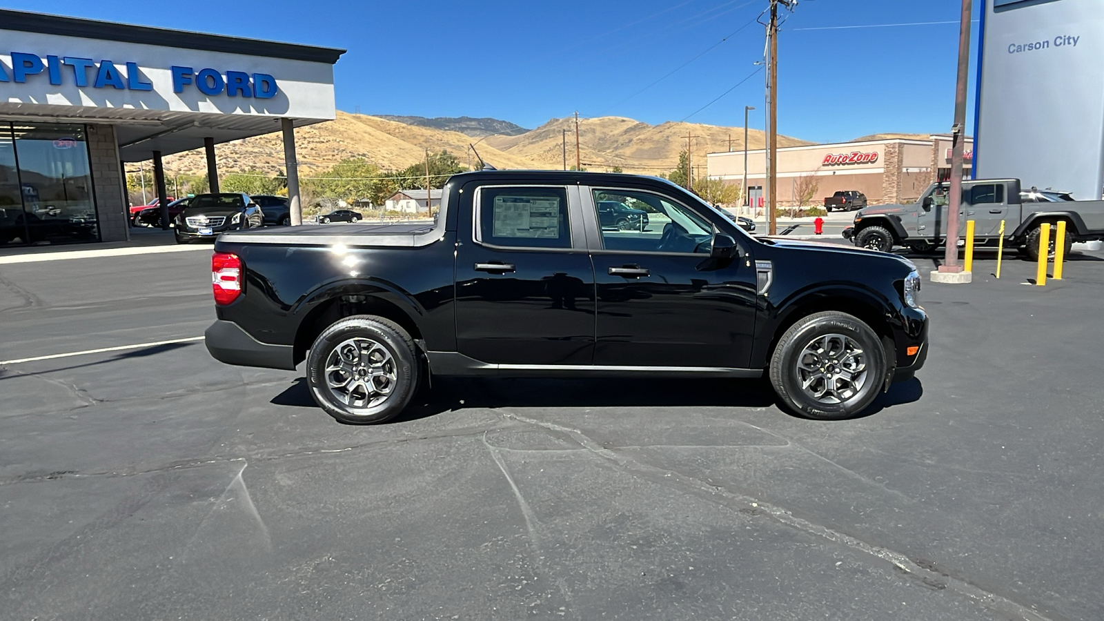 2024 Ford MAVERICK XLT 2