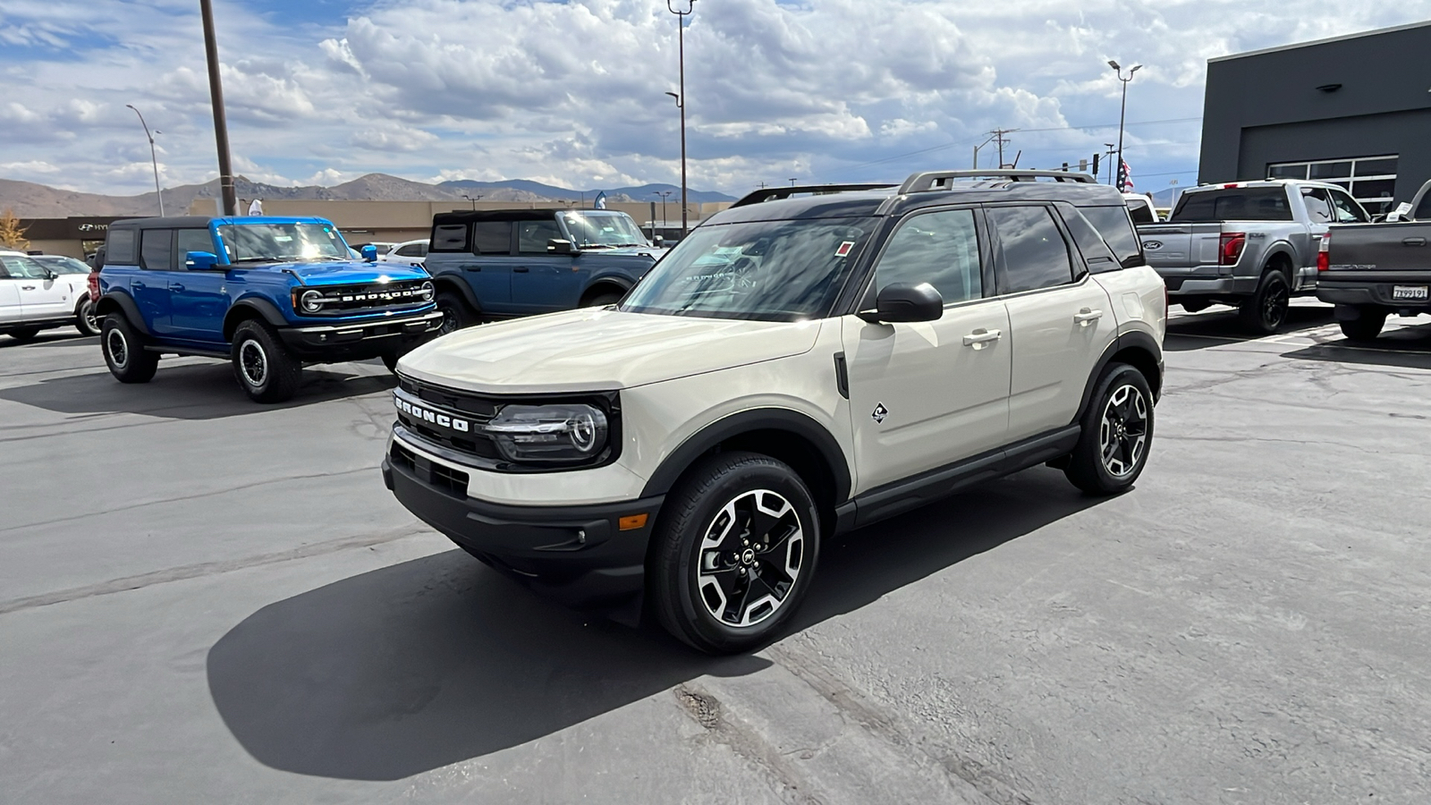 2024 Ford BRONCO SPORT Outer Banks 7