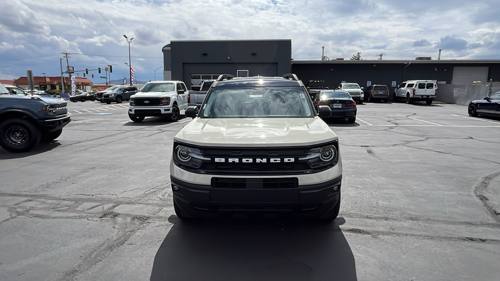 2024 Ford BRONCO SPORT Outer Banks 8