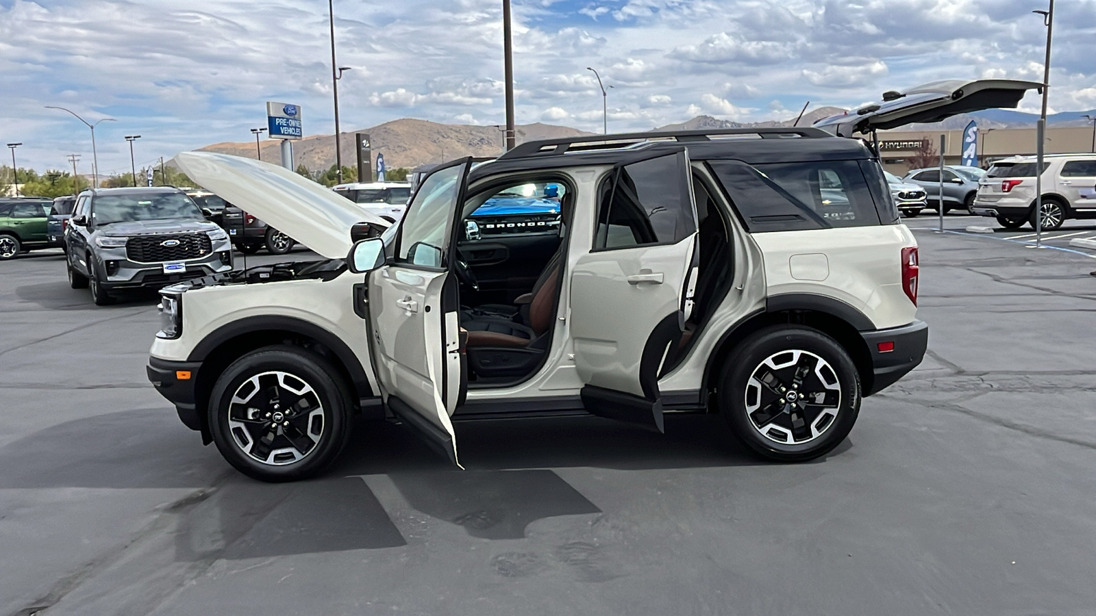 2024 Ford BRONCO SPORT Outer Banks 11