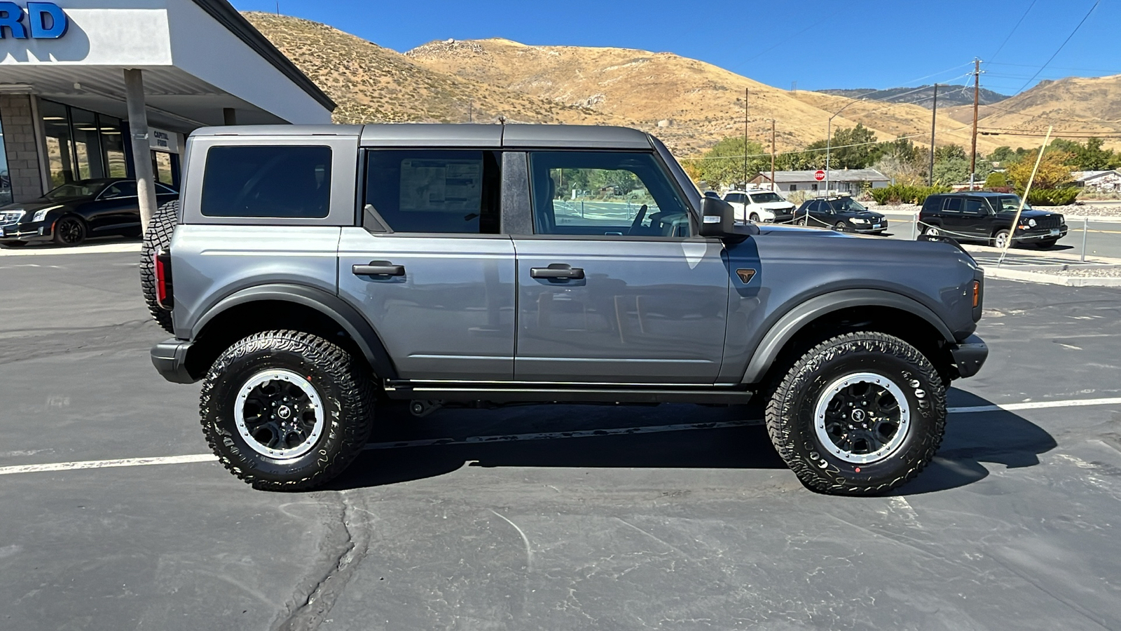 2024 Ford BRONCO Badlands 2