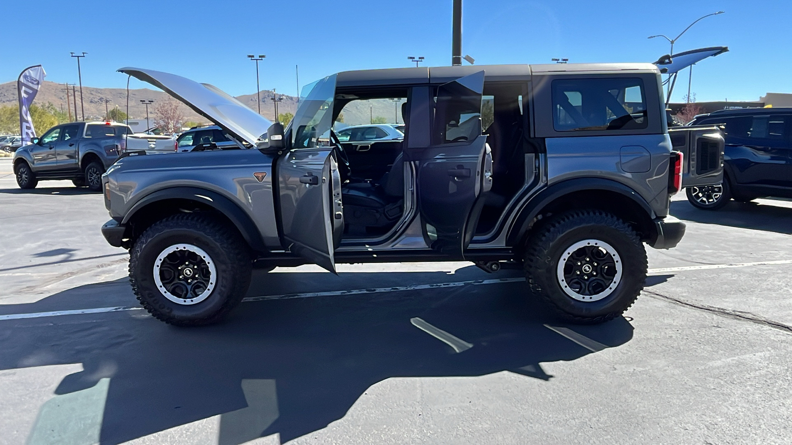 2024 Ford BRONCO Badlands 11