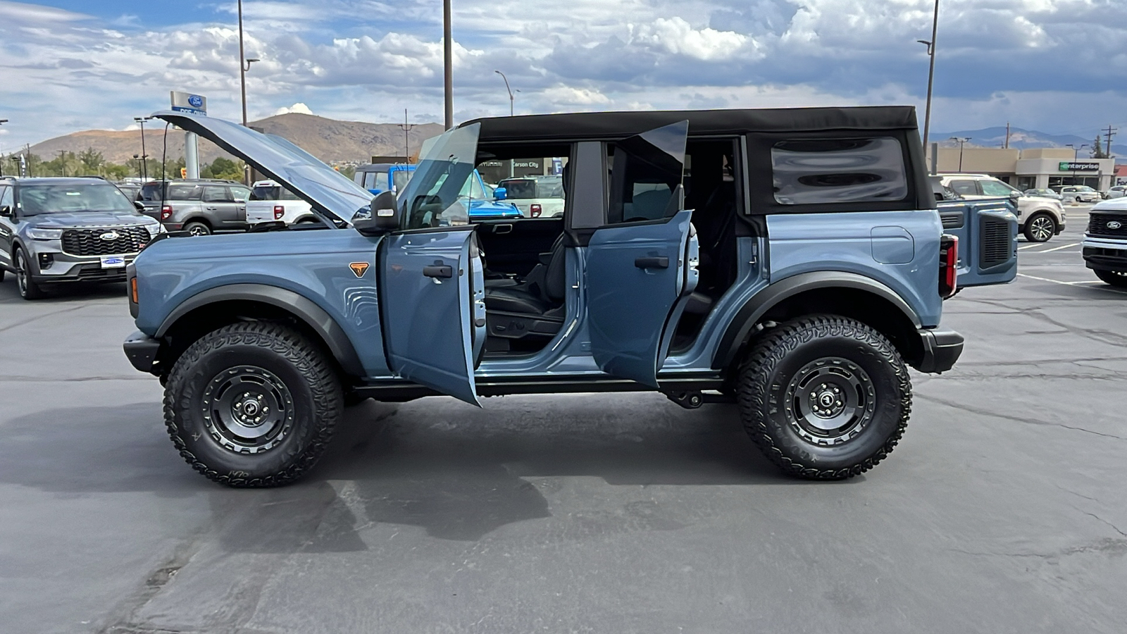 2024 Ford BRONCO Badlands 11