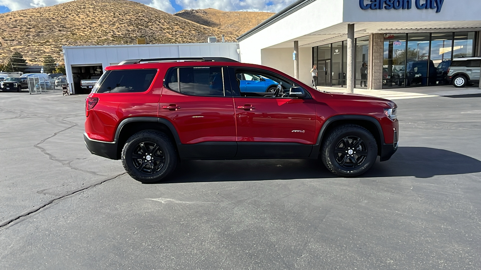 2023 GMC Acadia AT4 2