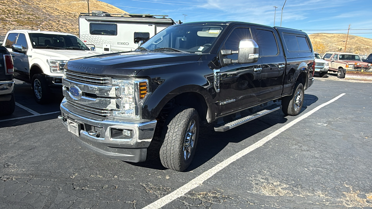 2019 Ford Super Duty F-250 SRW LARIAT 2