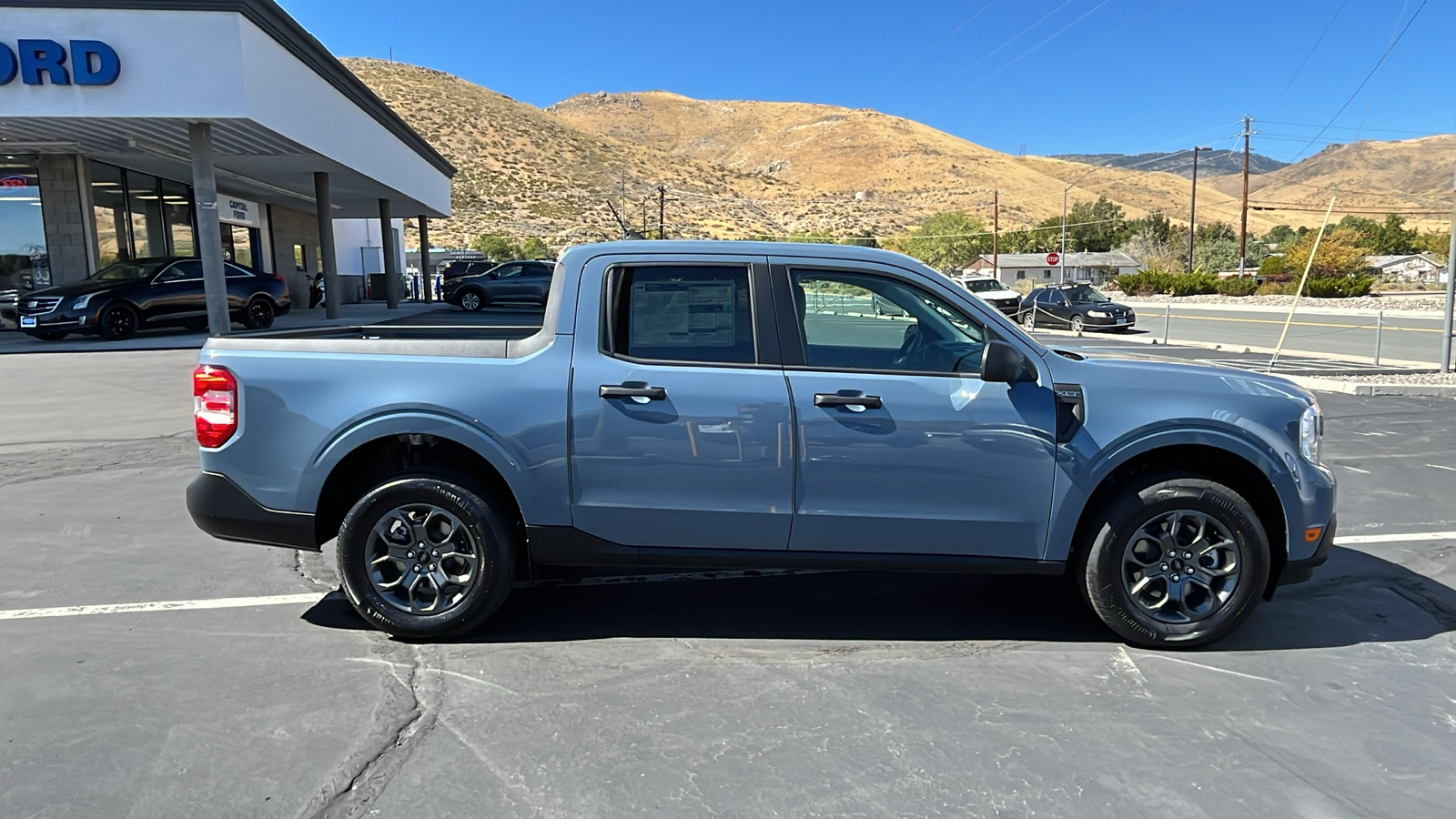 2024 Ford MAVERICK XLT 2