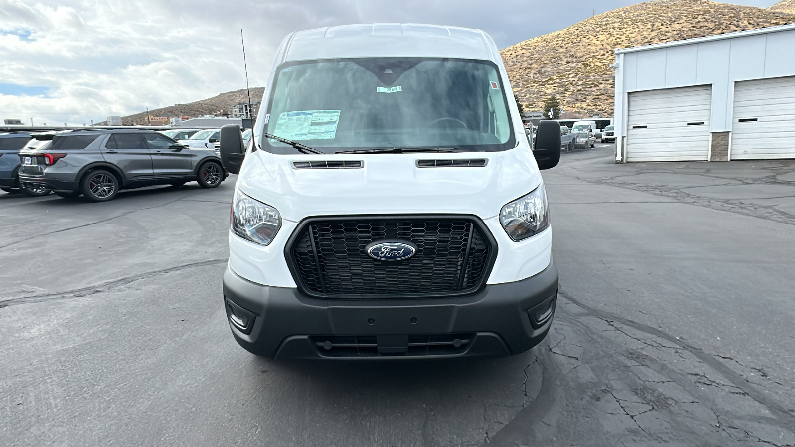 2024 Ford TRANSIT VAN 250 8