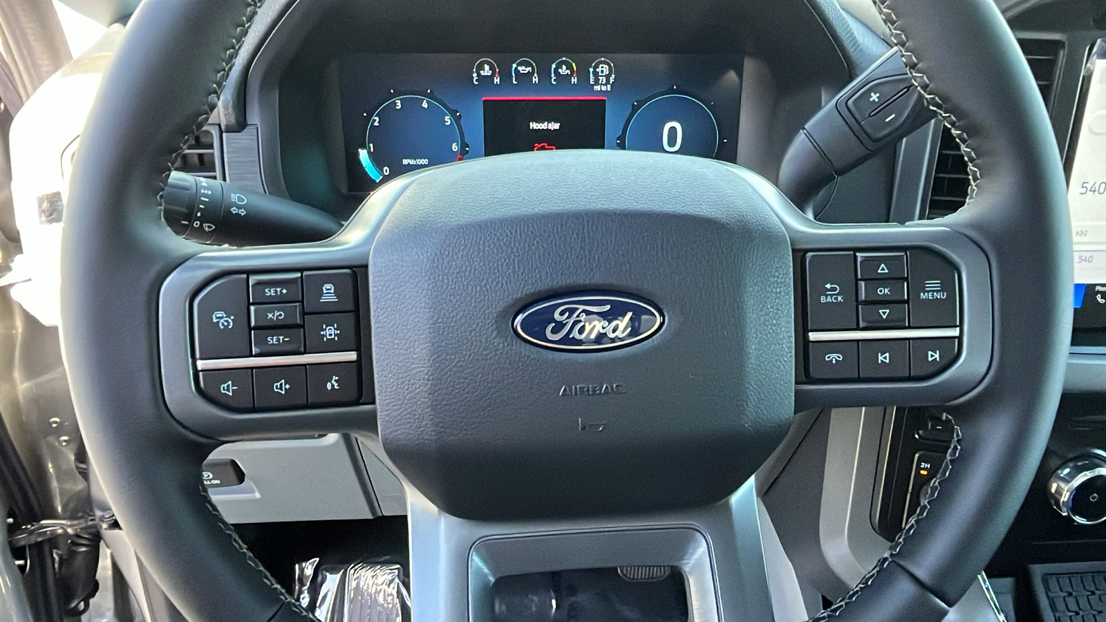 2024 Ford F-150 SERIES XLT 13