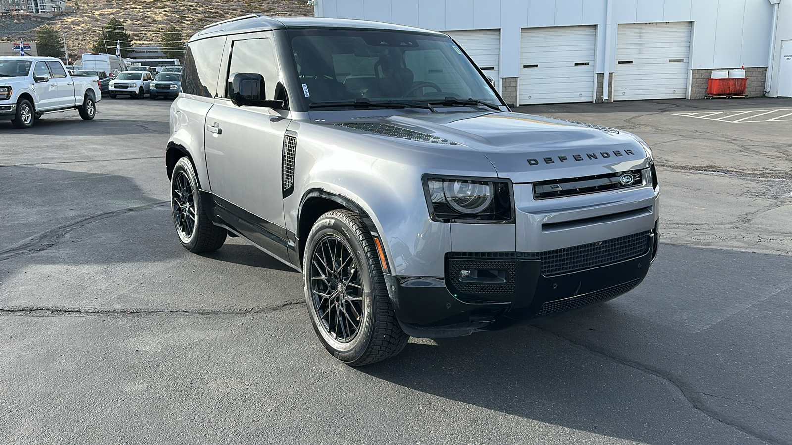 2024 Land Rover Defender X-Dynamic SE 1