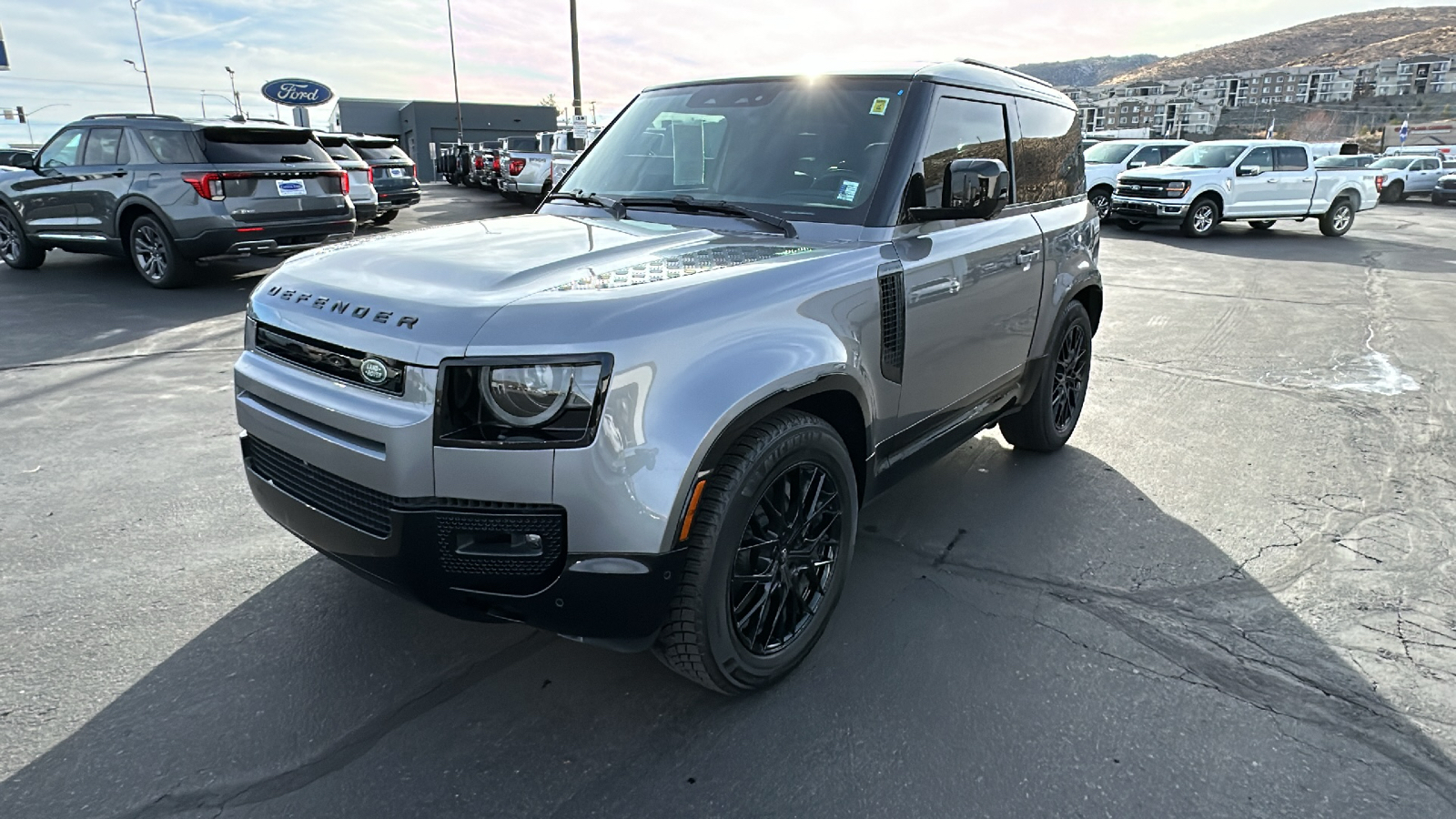 2024 Land Rover Defender X-Dynamic SE 7