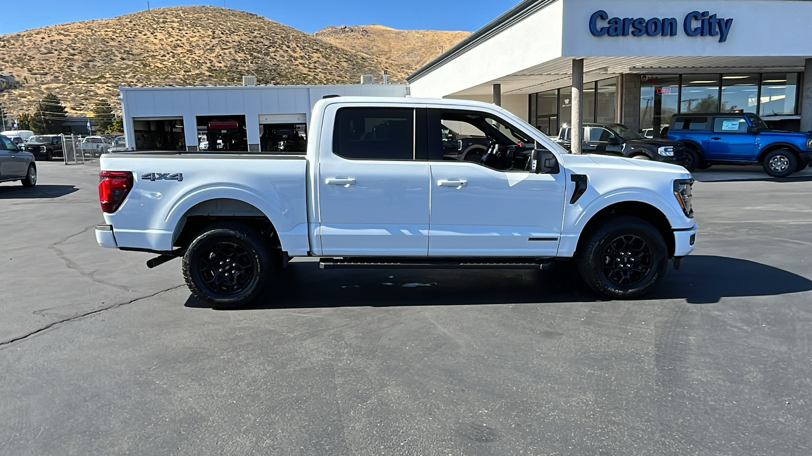 2024 Ford F-150 SERIES XLT 2