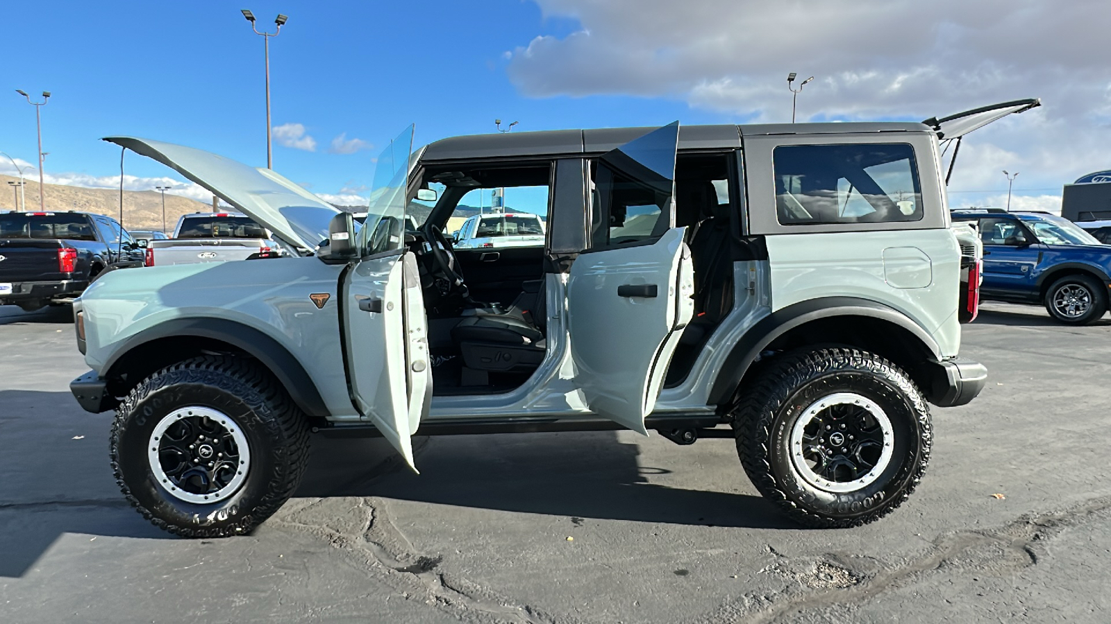 2024 Ford BRONCO Badlands 13