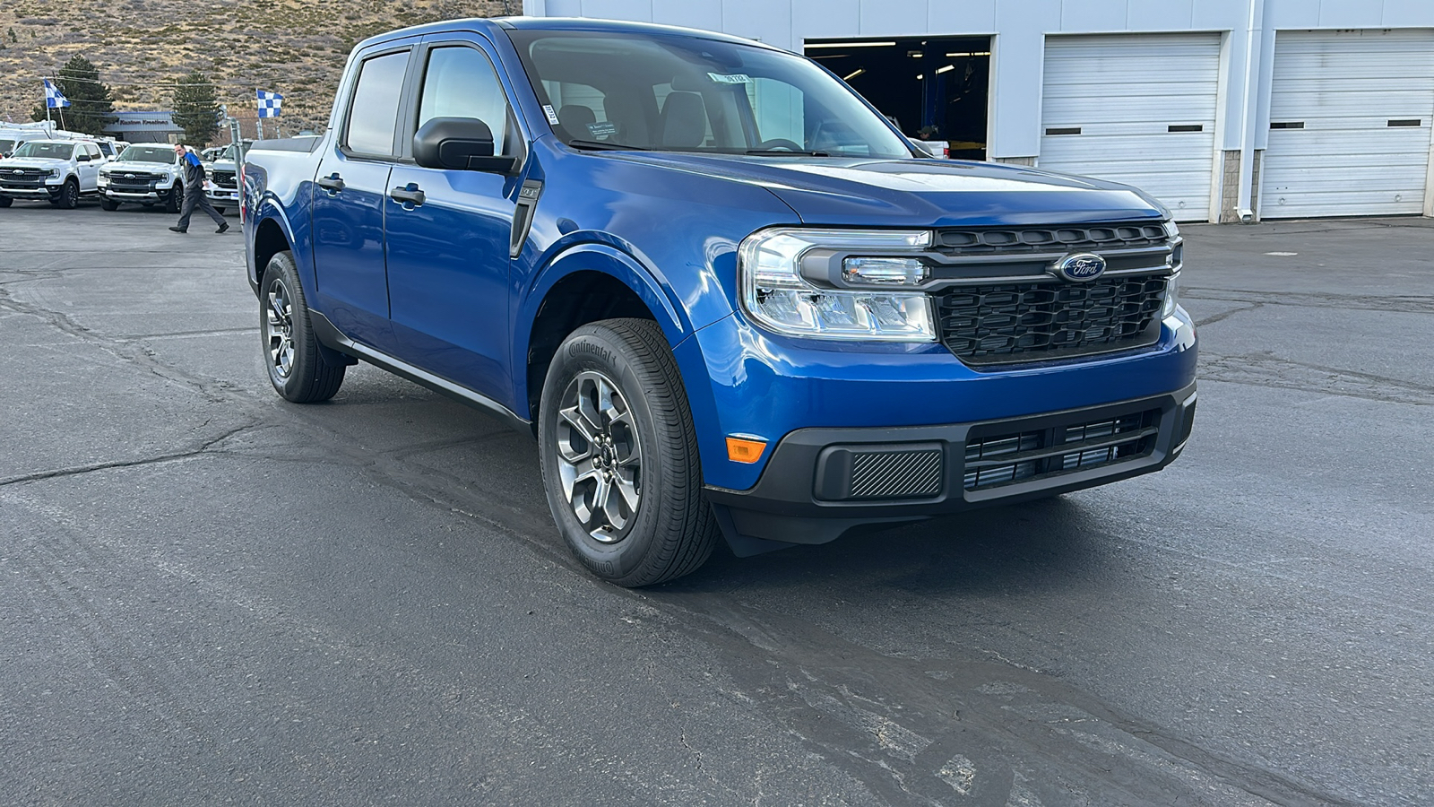 2024 Ford MAVERICK XLT 1