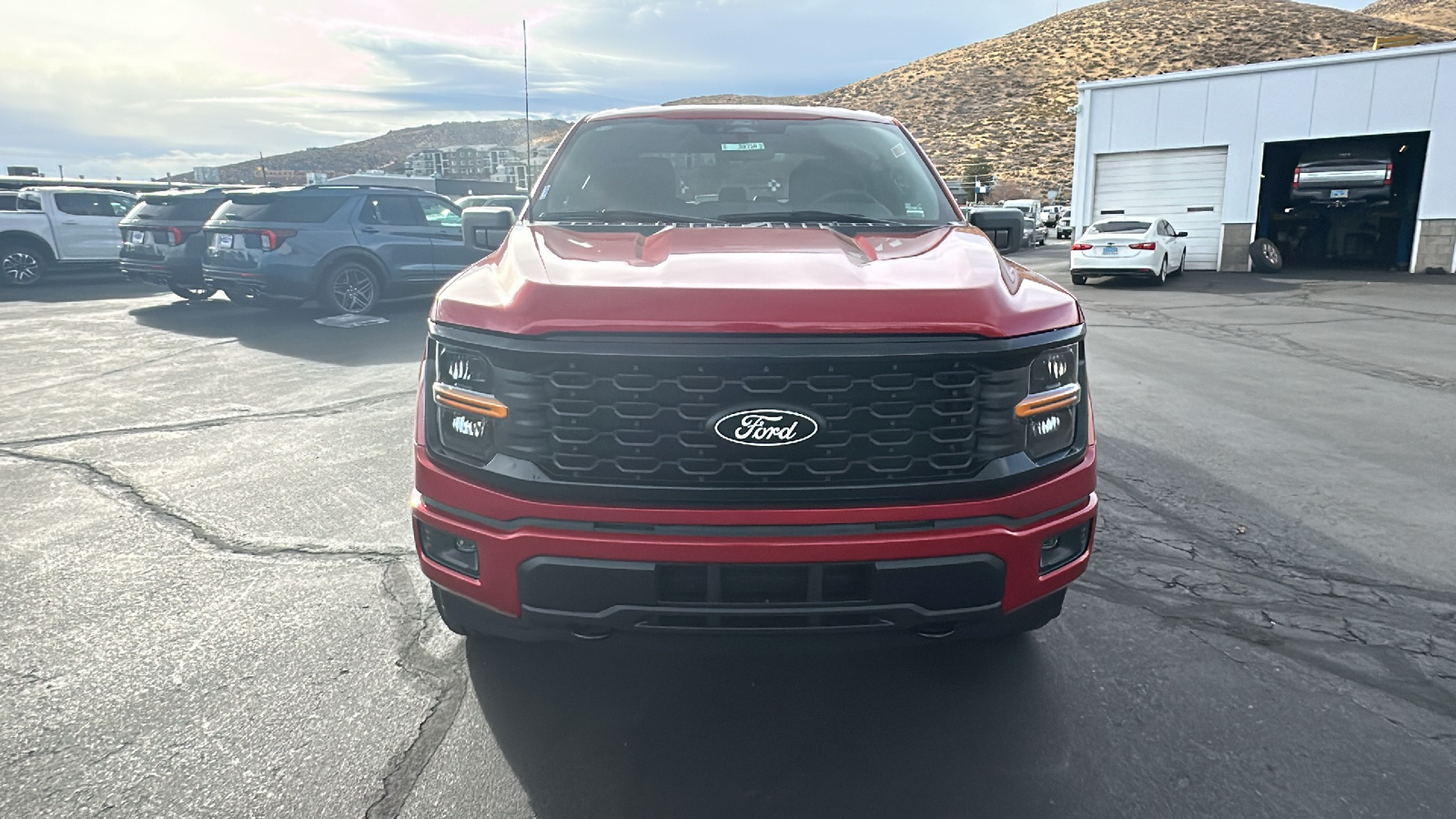 2024 Ford F-150 SERIES STX 8