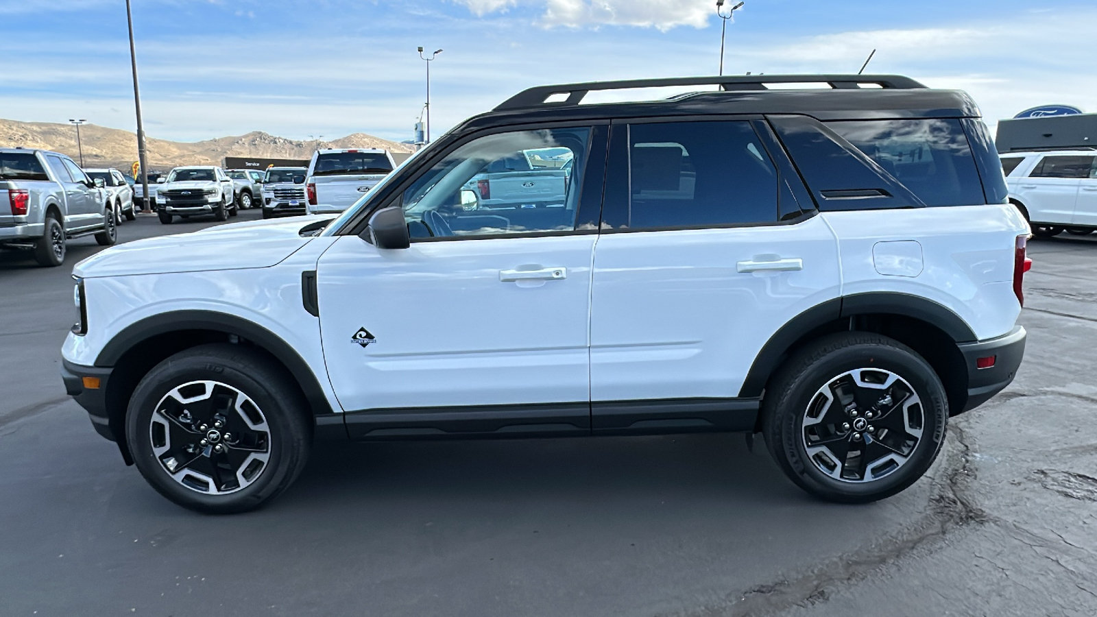 2024 Ford BRONCO SPORT Outer Banks 6