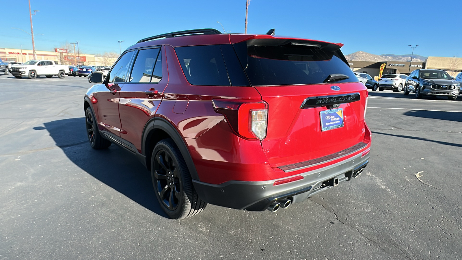 2022 Ford Explorer ST 5