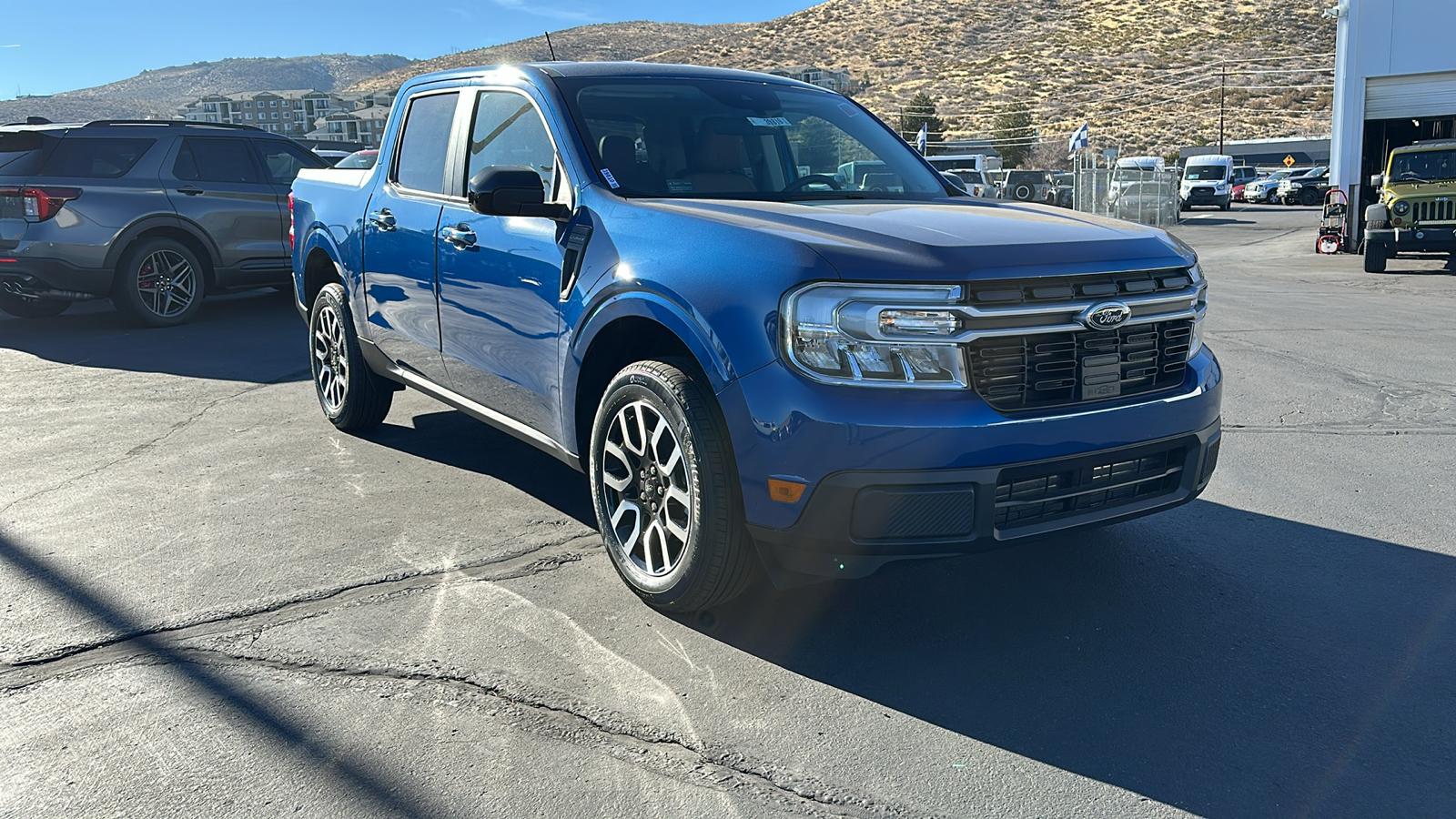 2024 Ford MAVERICK Lariat 1