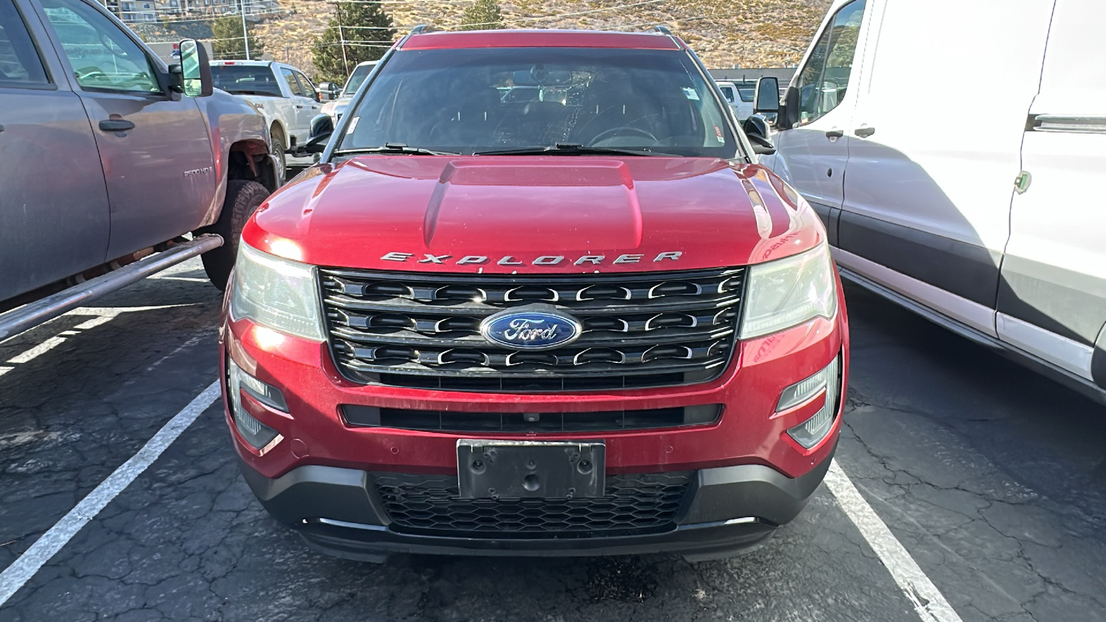 2016 Ford Explorer  2