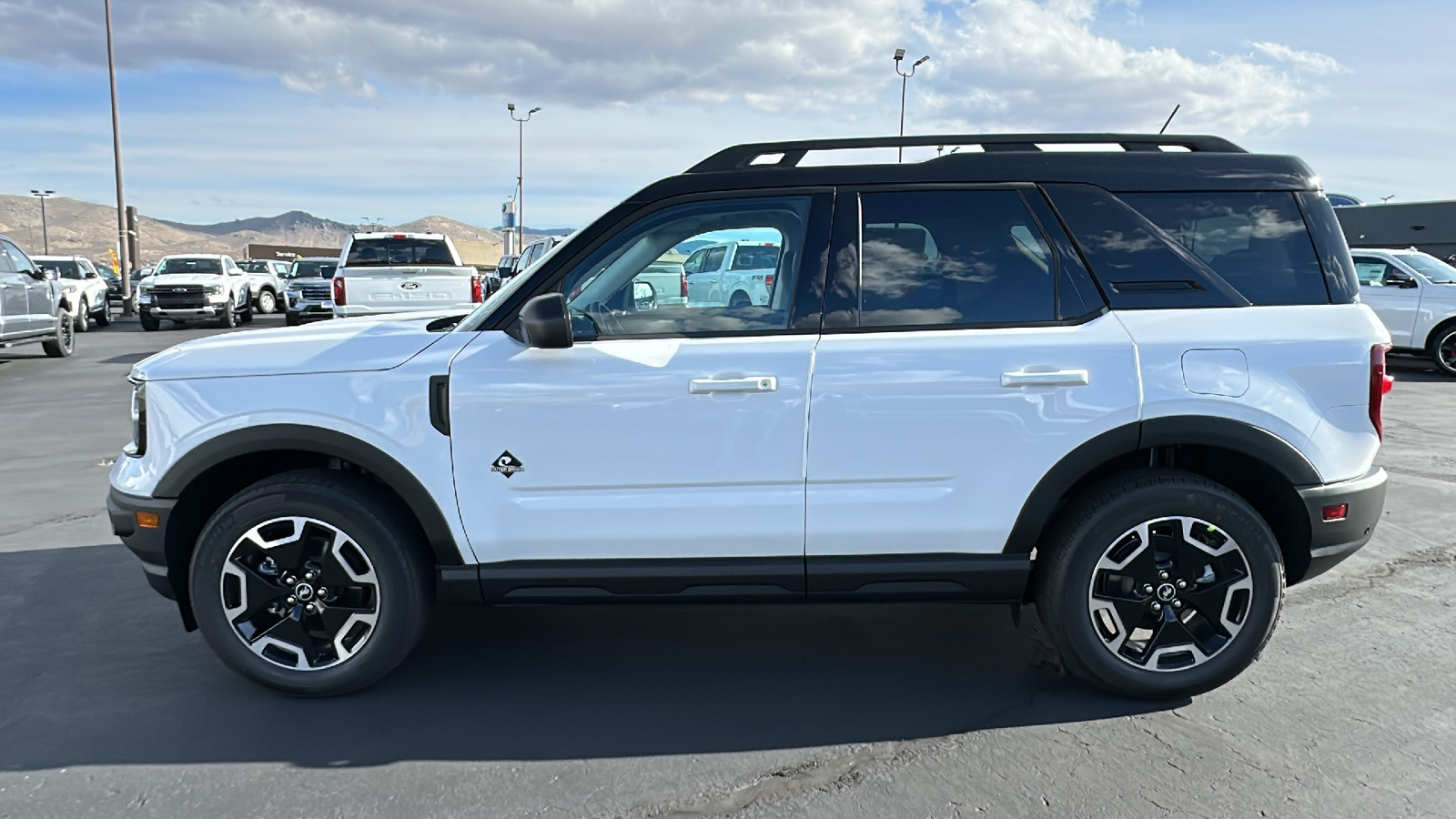 2024 Ford BRONCO SPORT Outer Banks 6