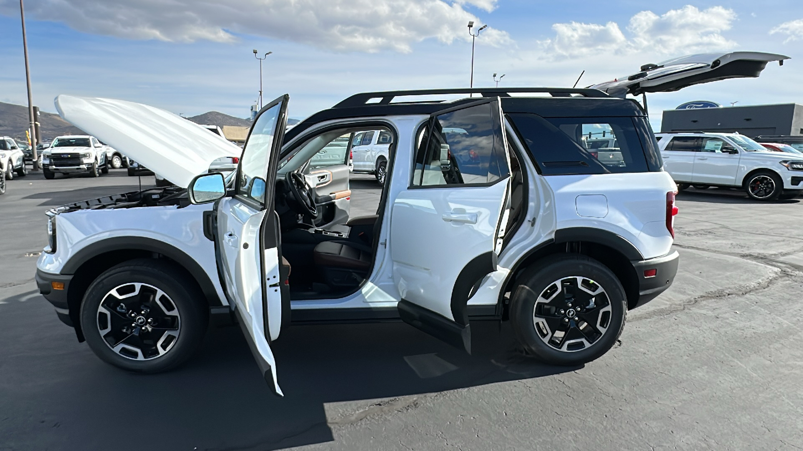 2024 Ford BRONCO SPORT Outer Banks 11