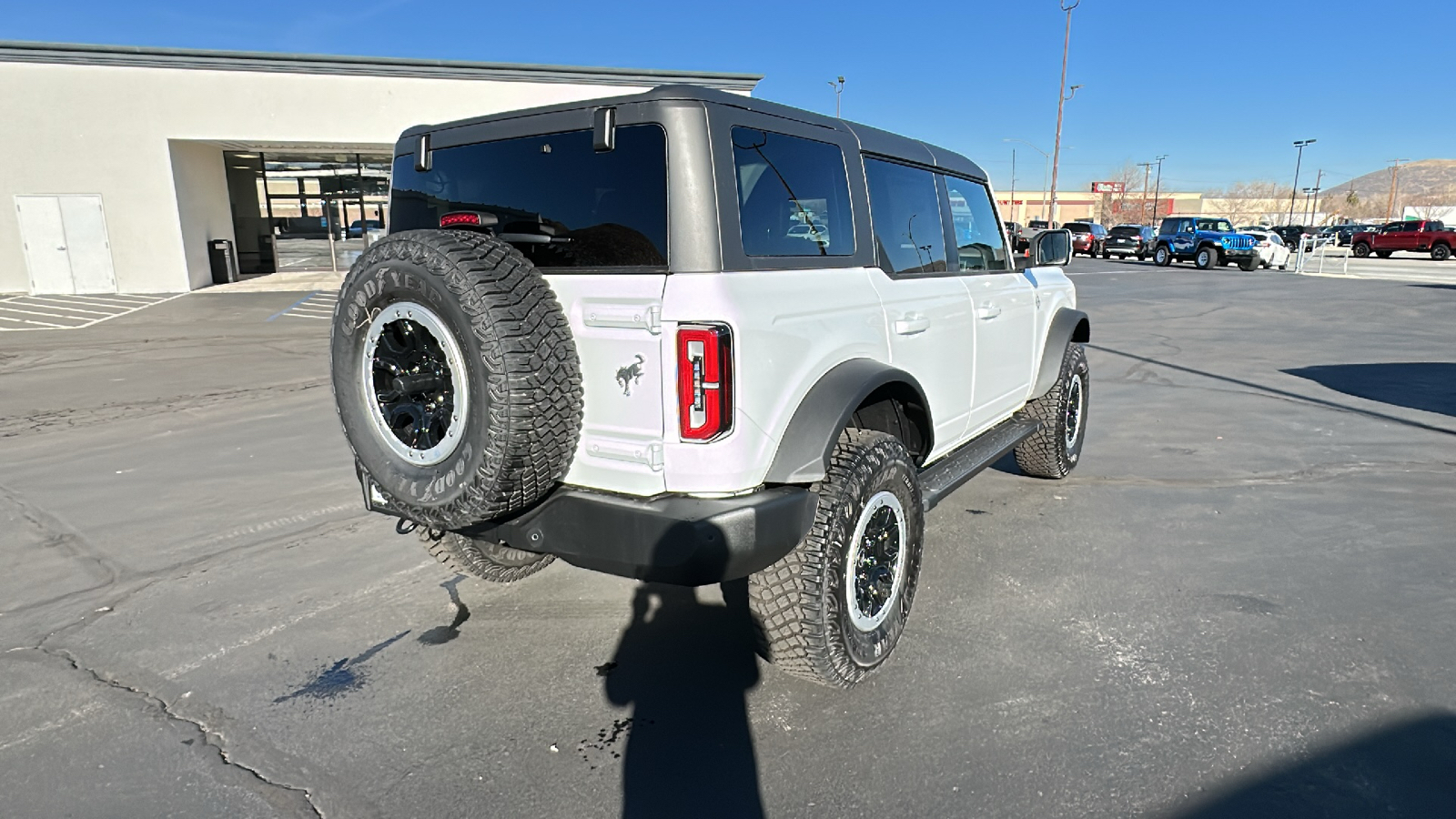 2024 Ford BRONCO Outer Banks 3