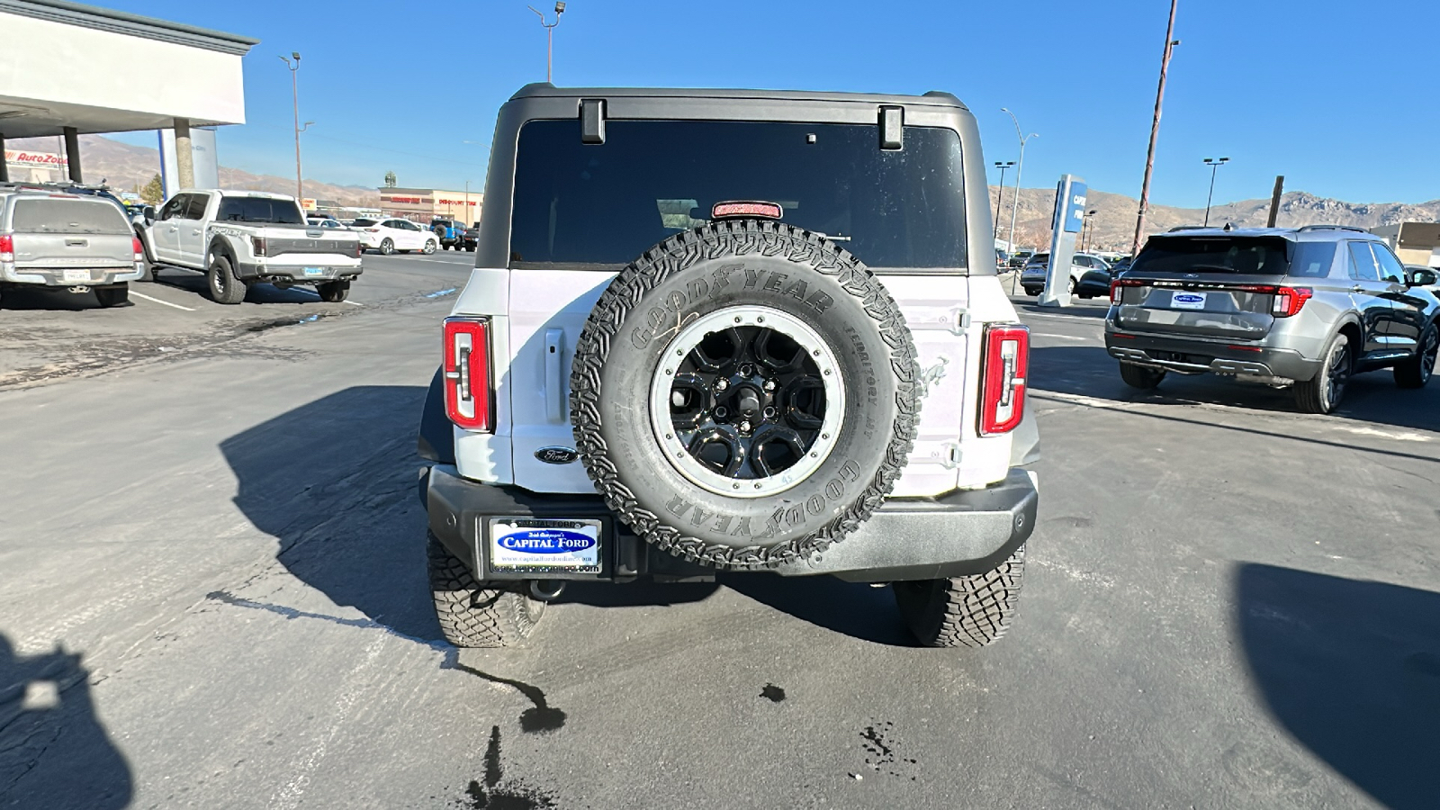 2024 Ford BRONCO Outer Banks 4