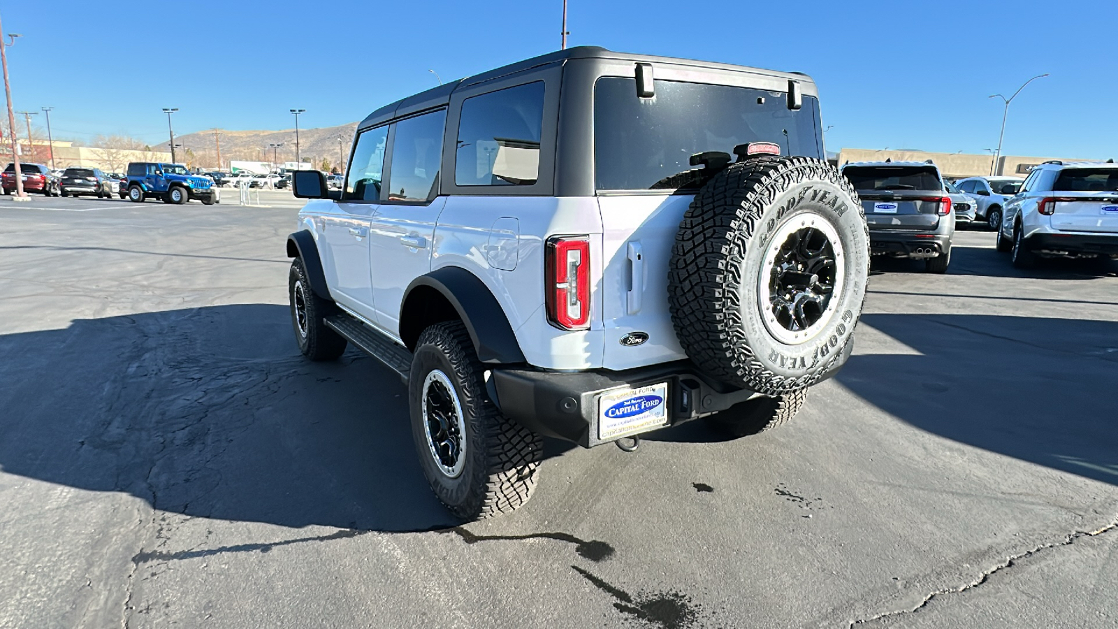 2024 Ford BRONCO Outer Banks 5