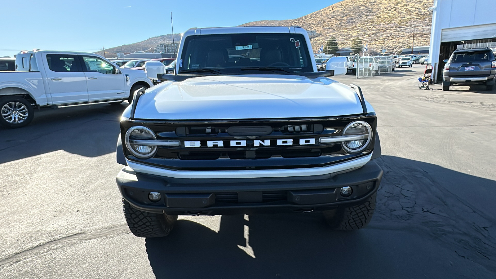 2024 Ford BRONCO Outer Banks 8