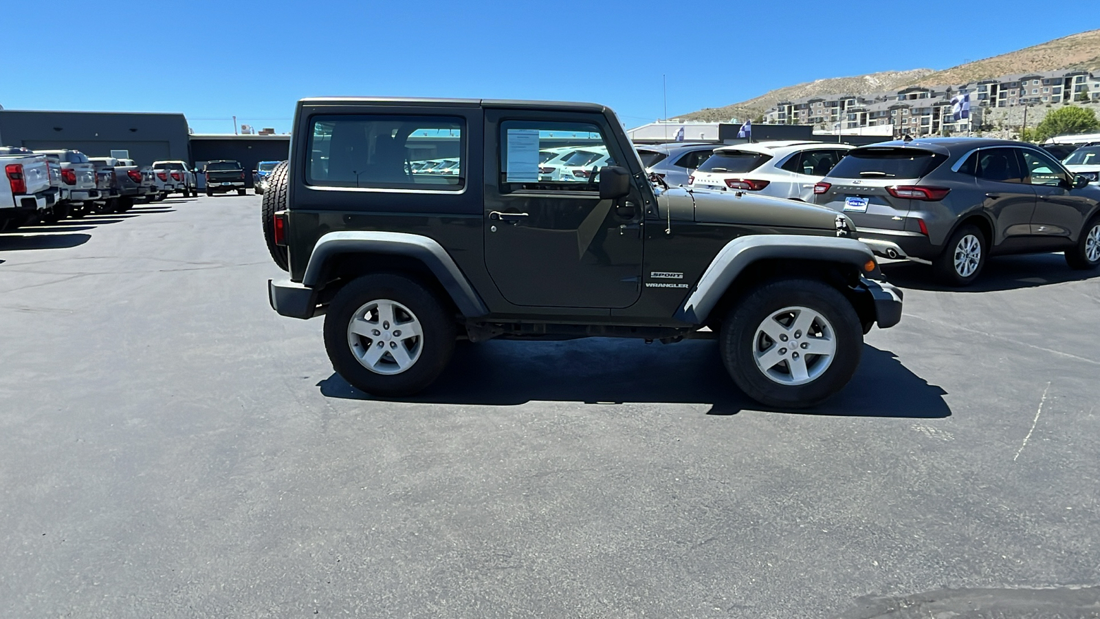 2015 Jeep Wrangler Sport 2