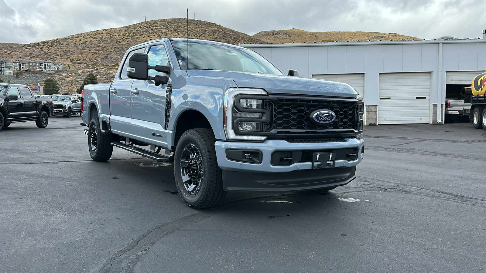 2024 Ford S-DTY F-250 Lariat 1