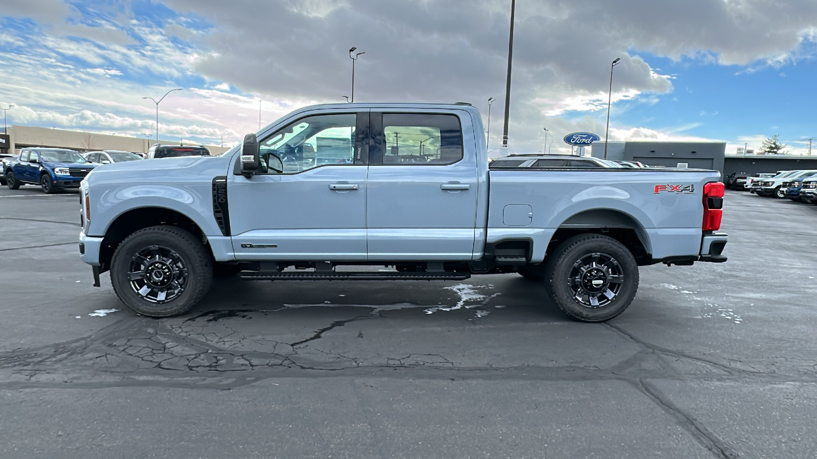 2024 Ford S-DTY F-250 Lariat 6