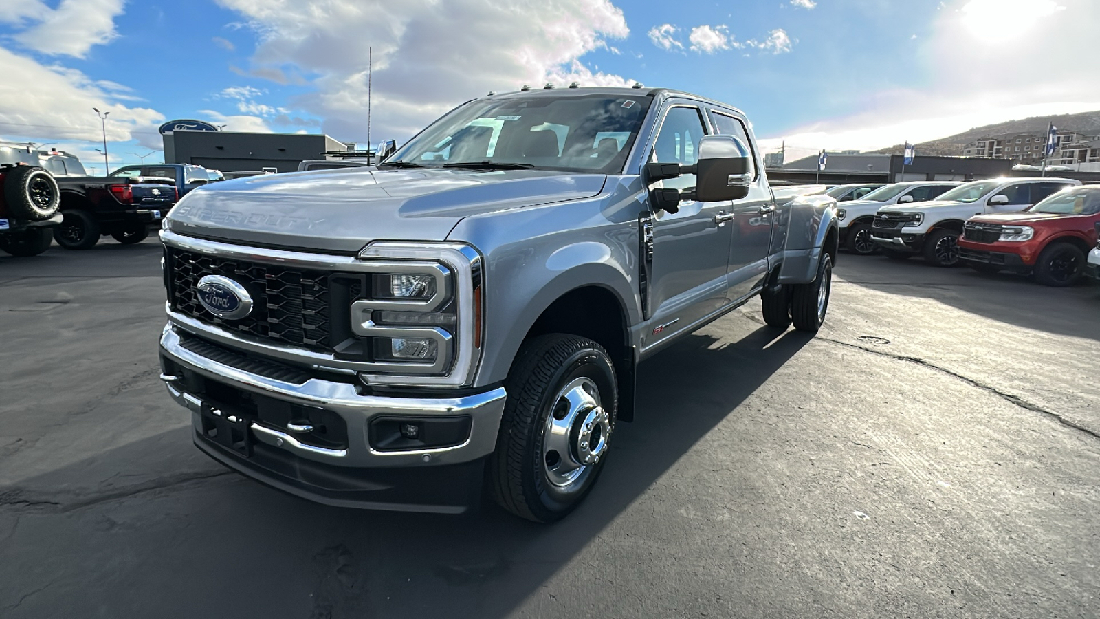 2024 Ford S-DTY F-350 DRW Lariat 7