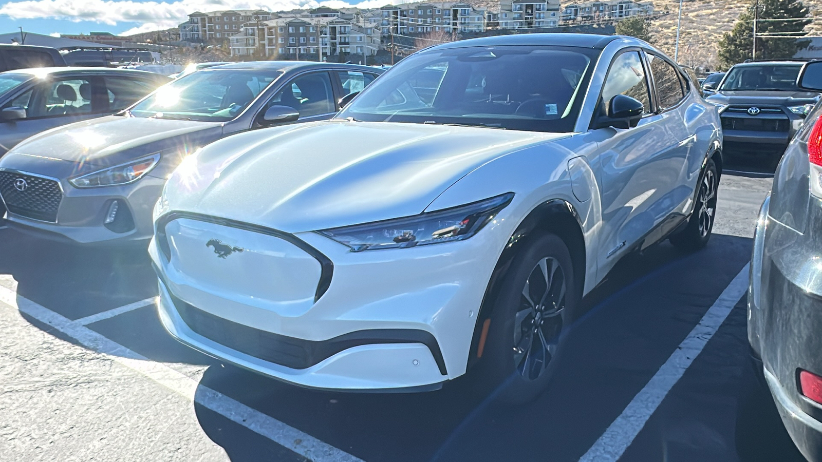 2021 Ford Mustang Mach-E Premium 3