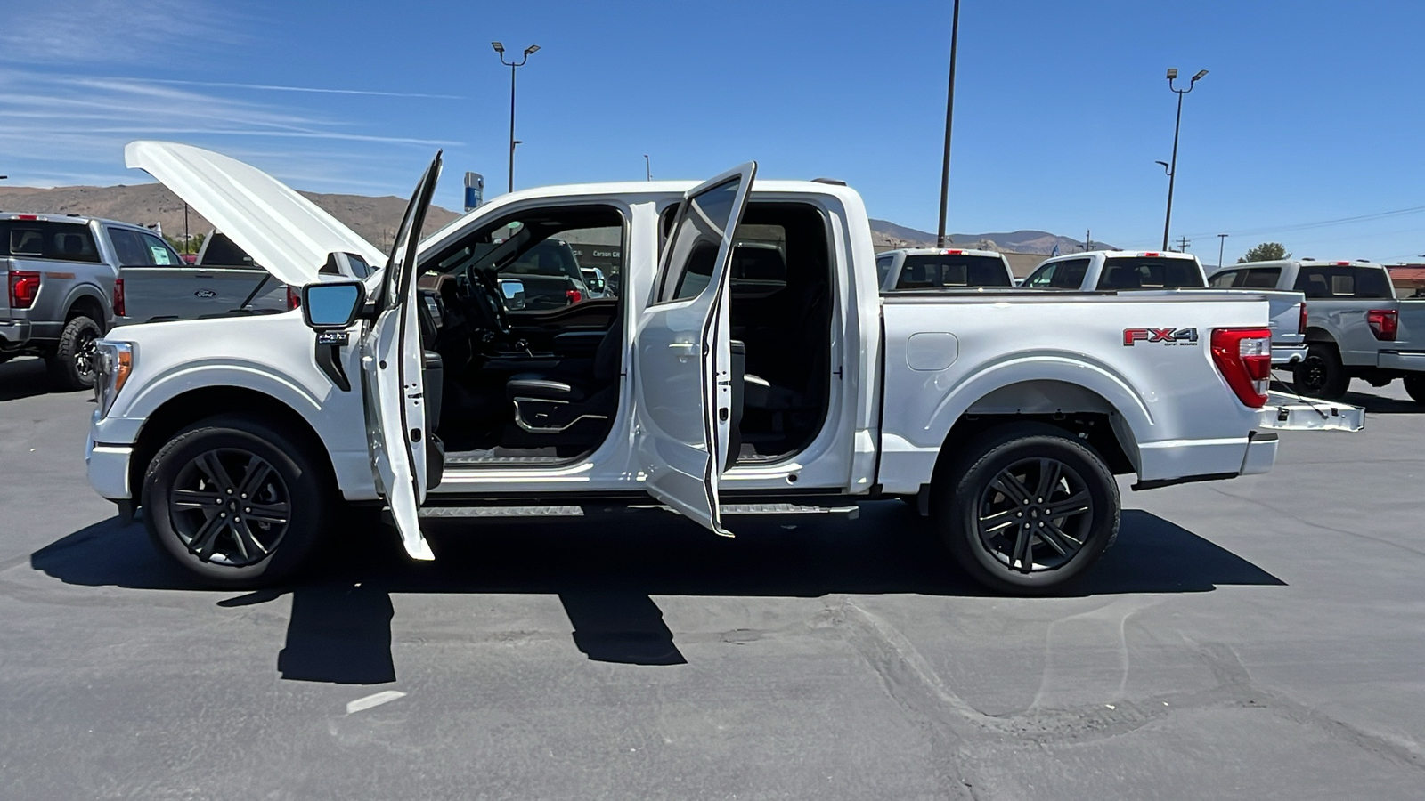 2023 Ford F-150 LARIAT 11