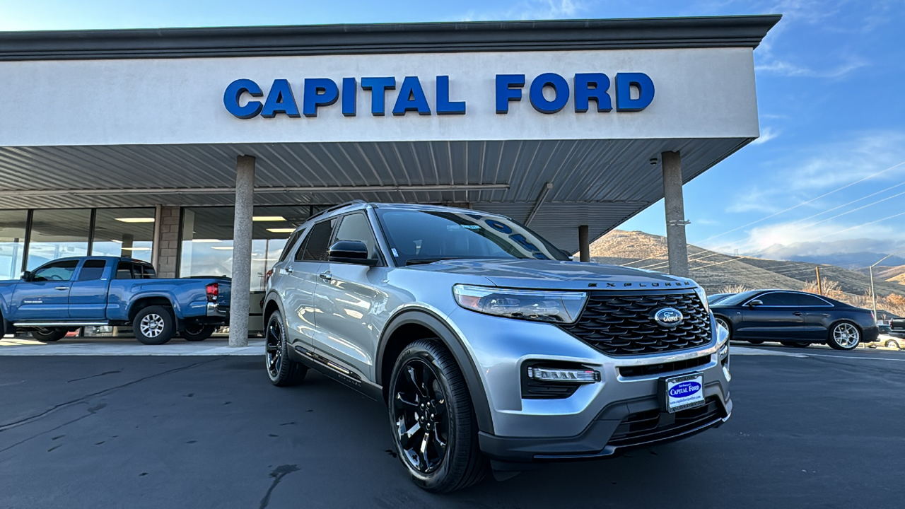 2023 Ford Explorer ST-Line 1