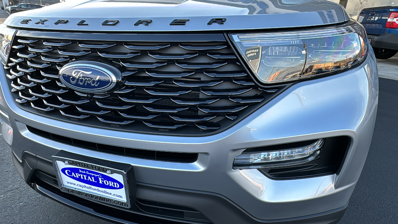 2023 Ford Explorer ST-Line 9