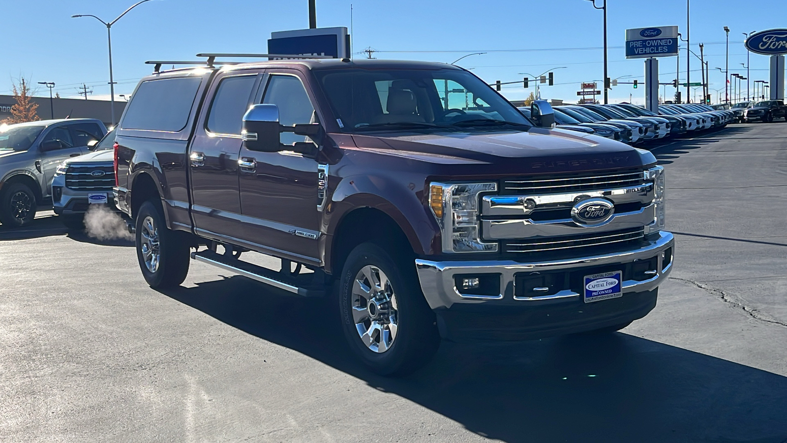 2017 Ford Super Duty F-250 SRW Lariat 1