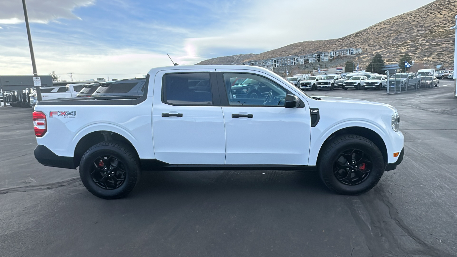 2024 Ford Maverick XLT 2