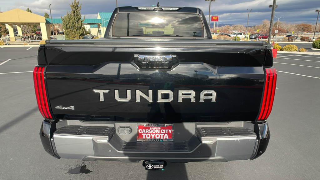 2022 Toyota Tundra 4WD Limited Hybrid 4