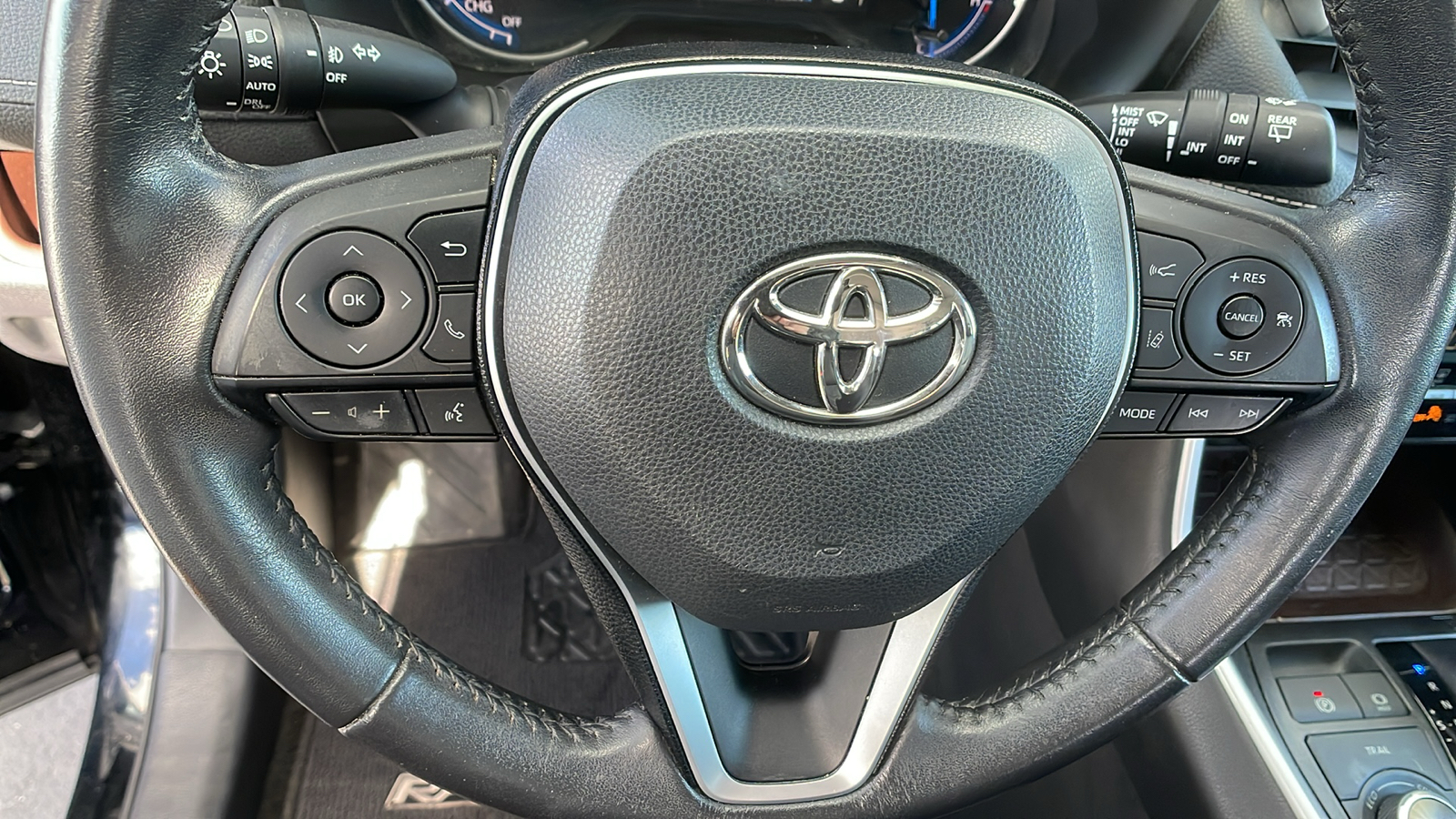 2019 Toyota RAV4 Hybrid Limited 13