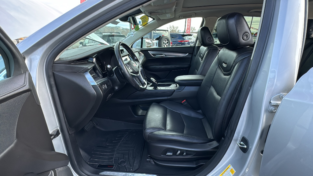 2019 Cadillac XT5 Premium Luxury AWD 12