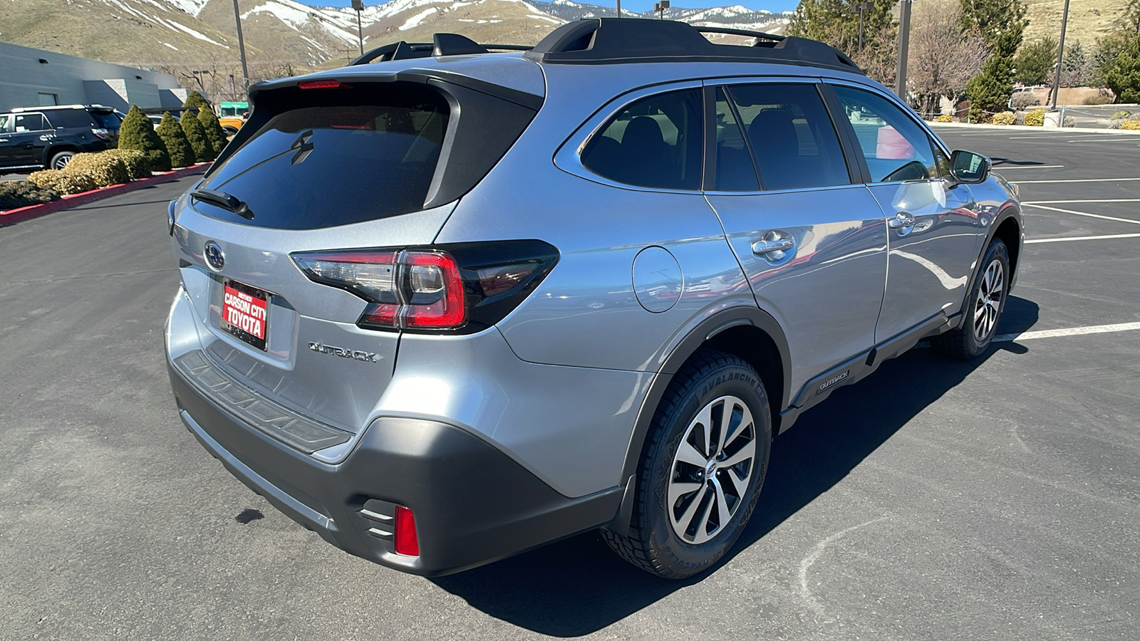 2020 Subaru Outback Premium 3