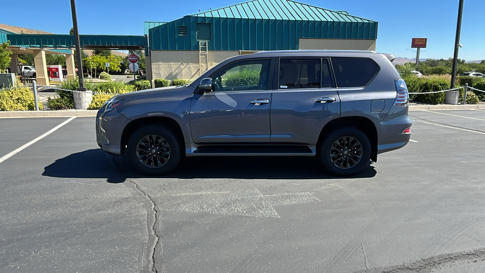 2020 Lexus GX GX 460 Premium 6