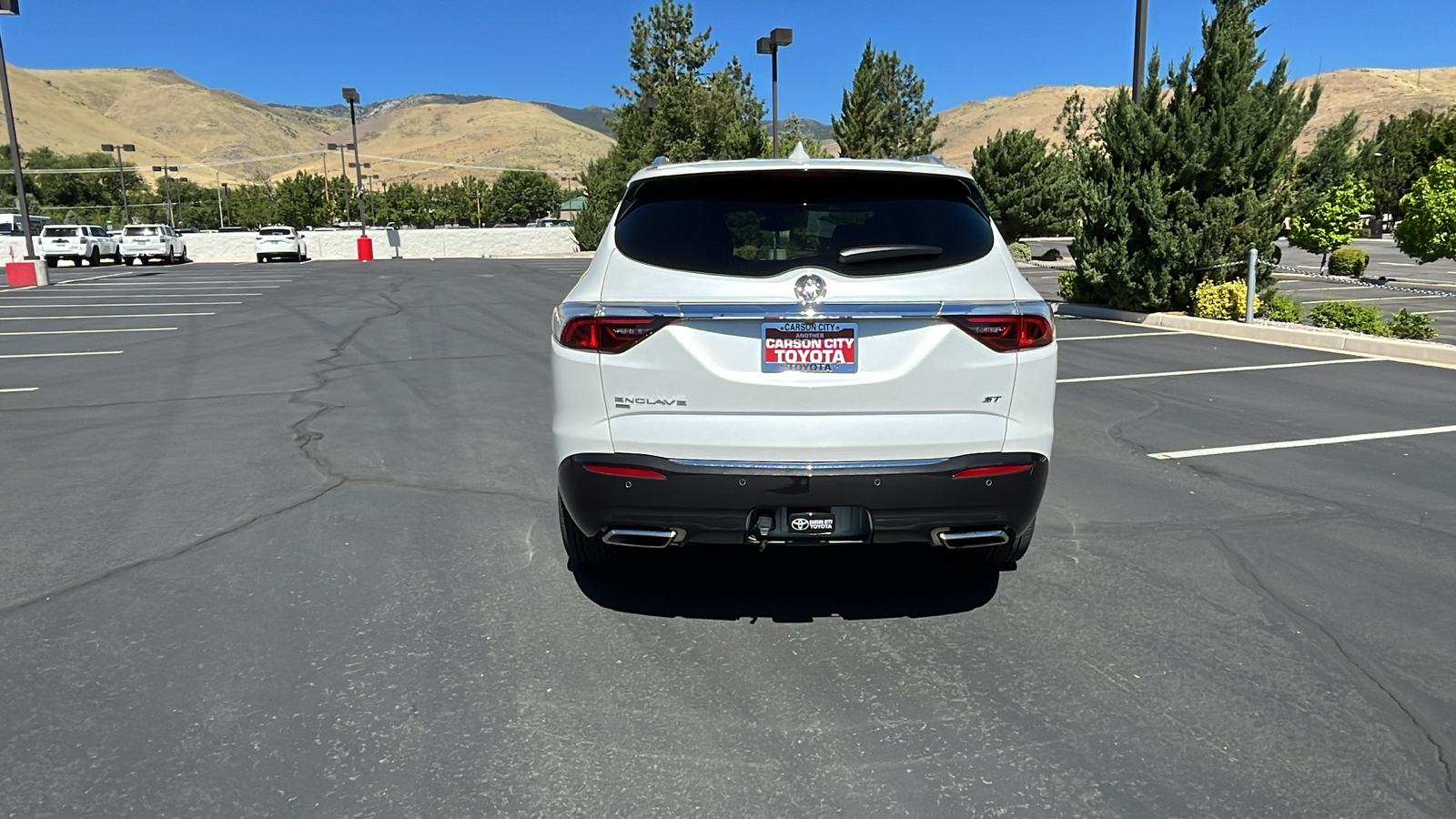 2022 Buick Enclave Essence 4