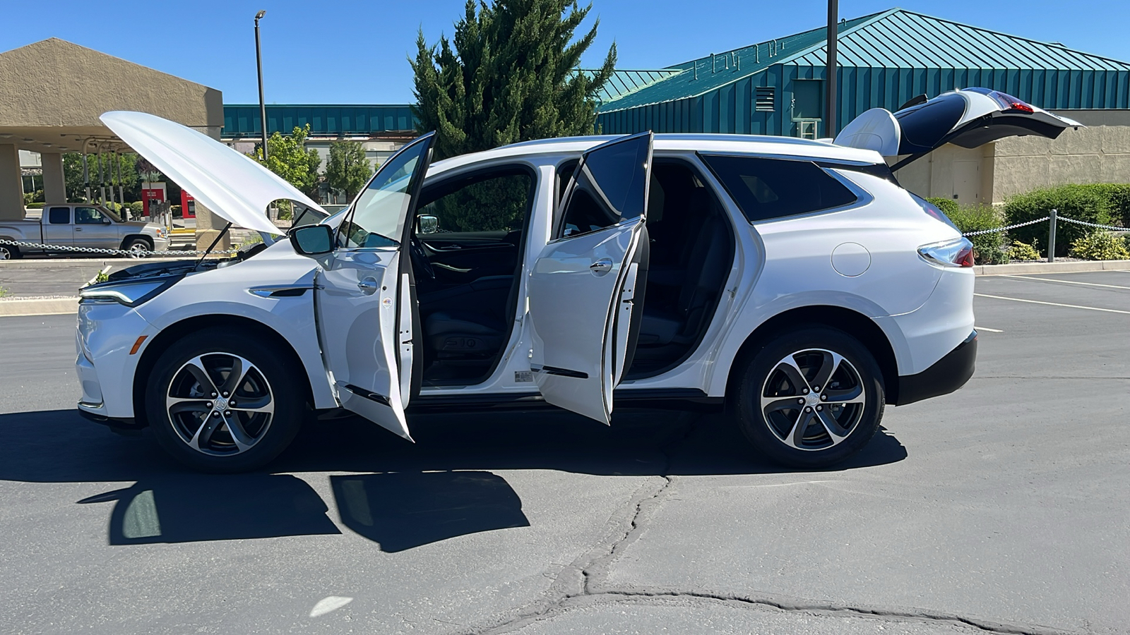 2022 Buick Enclave Essence 11