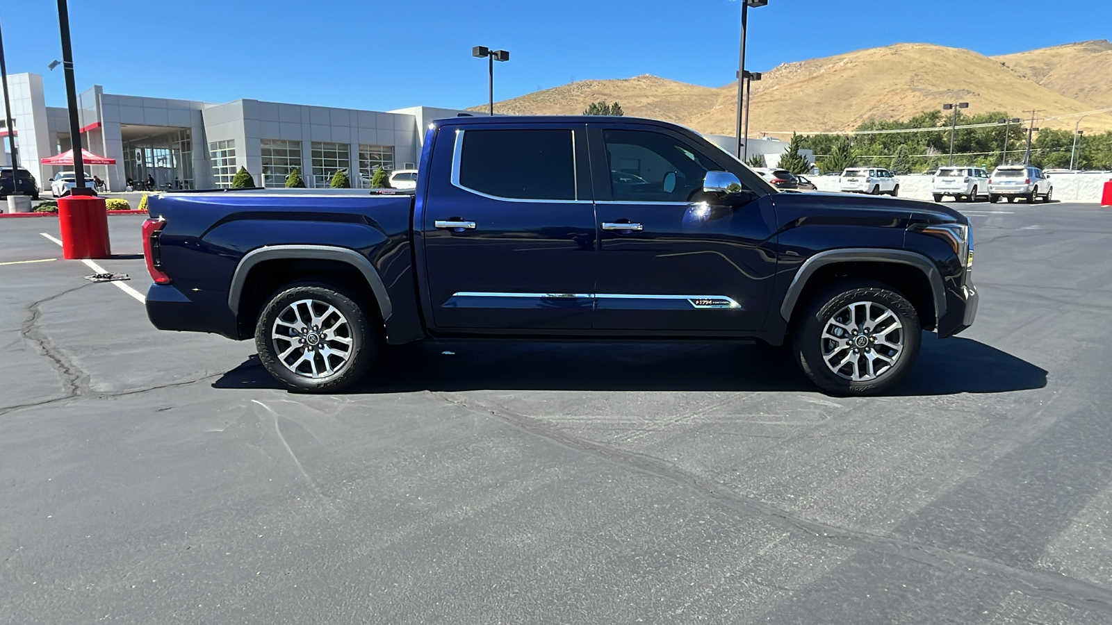 2022 Toyota Tundra 4WD 1794 Edition 2