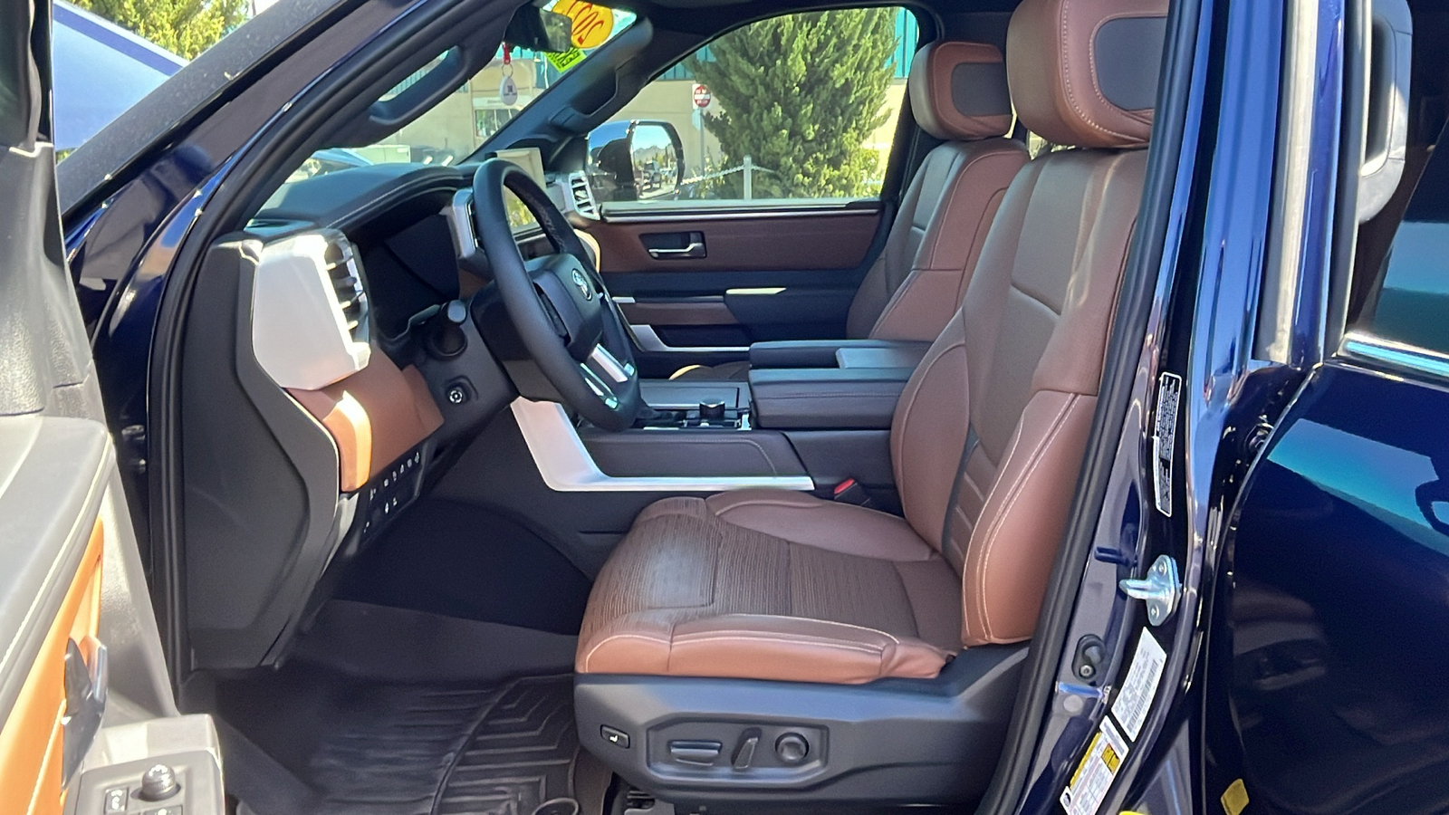 2022 Toyota Tundra 4WD 1794 Edition 12